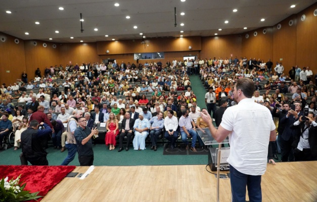 Palácio Maguito Vilela recebe missa pelo aniversário de Bruno Peixoto