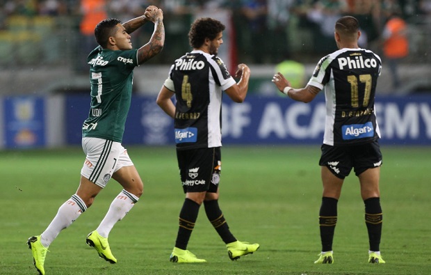Palmeiras bate Santos, abre 7 pontos na liderança e confirma vaga na Libertadores