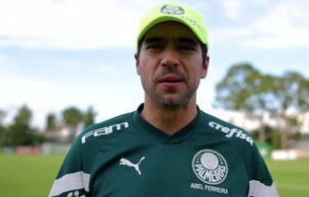 Palmeiras confirma renovação do contrato do técnico Abel Ferreira
