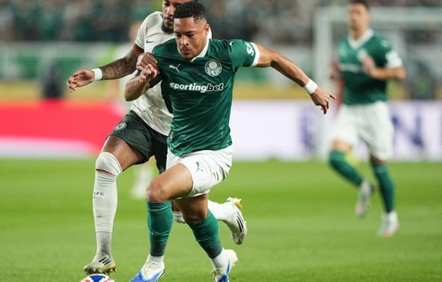Palmeiras faz gol contra, perde do Chelsea e dá adeus ao Mundial de Clubes