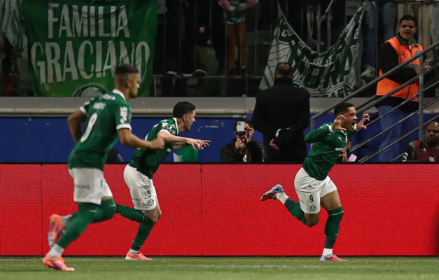 Palmeiras volta a derrotar o River e chega à semifinal da Libertadores