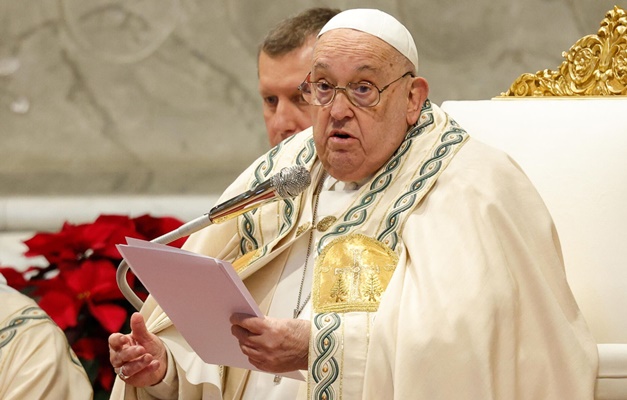 Papa 'dormiu a noite toda' e 'descansa' após novo episódio de broncoespasmo, diz Vaticano
