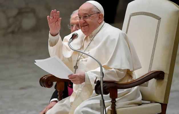 Papa Francisco deixou texto inédito com conselho para casais