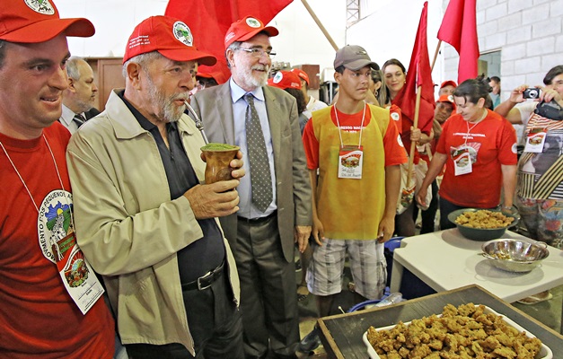 Para Lula, Bolsa Família e Minha Casa justificam pedaladas de Dilma em 2014