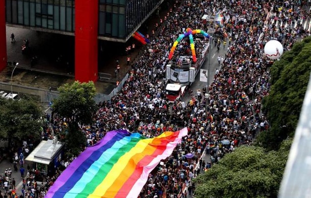 Parada do Orgulho LGBT+ de São Paulo volta à Paulista no domingo