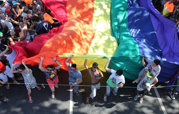 Parada do Orgulho LGBTT será realizada neste domingo (21/8) em Goiânia 