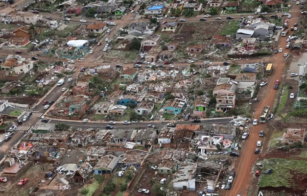 Paraná suspende aplicação do Enem na cidade mais atingida por tornado
