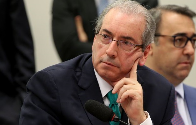 Parecer sobre Cunha será entregue ao Conselho de Ética na terça-feira (31) 