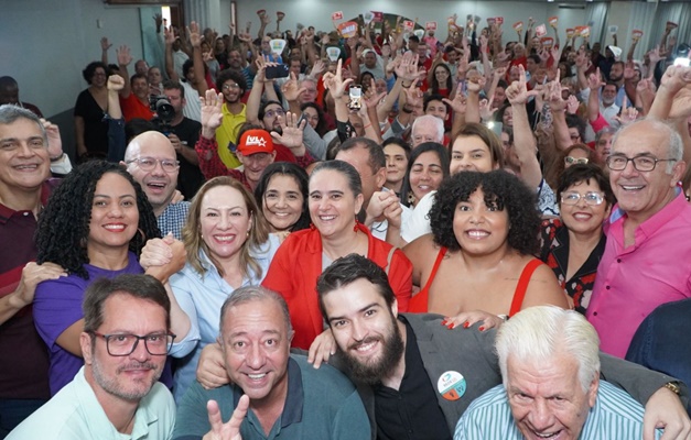 Partidos oficializam apoio a Adriana Accorsi para a prefeitura de Goiânia