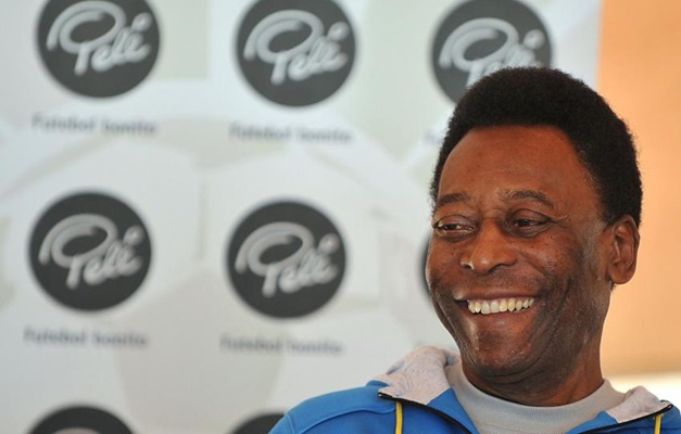 Pelé entra na disputa presidencial da Fifa e apoia Champagne