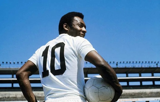 Pelé: Os títulos e principais momentos da carreira do Rei do Futebol