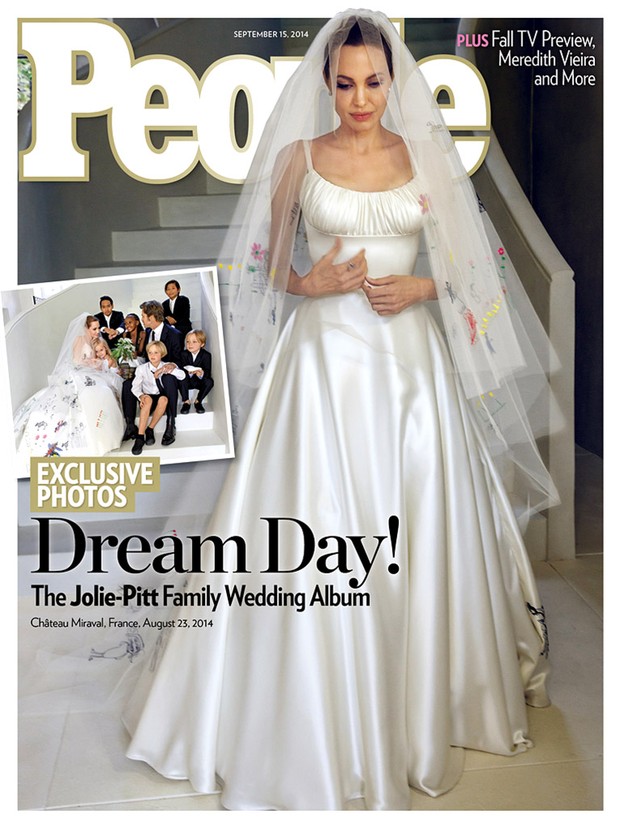 Revistas mostram fotos do casamento de Angelina Jolie e Brad Pitt