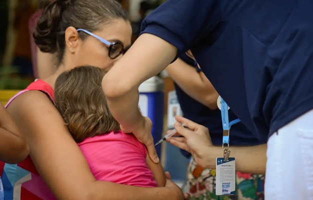 Pesquisa mostra falta de vacinas em mais de 1,5 mil municípios