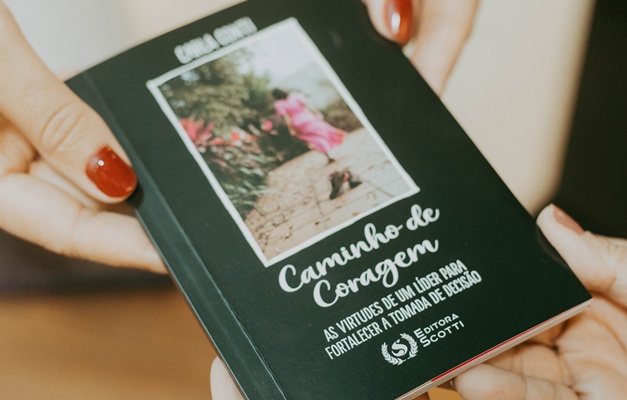 Pesquisadora Carla Conti lança livro sobre liderança feminina