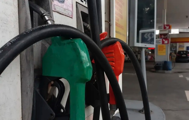 Petrobras reduz em 5,6% preços de gasolina para distribuidoras