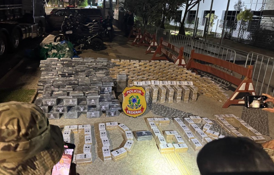 PF e PMGO apreendem 1 tonelada de cocaína em carga de arroz em Porangatu