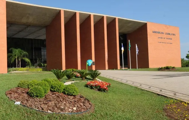 PF faz buscas em gabinetes de dez deputados estaduais do Tocantins