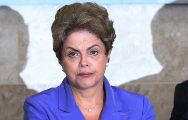 PF responsabiliza Dilma por prejuízo em Pasadena