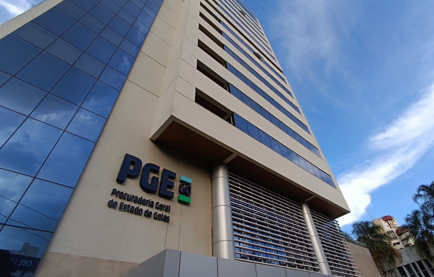 PGE-GO abre seleção de estágio com 165 vagas e bolsa de R$ 1 mil