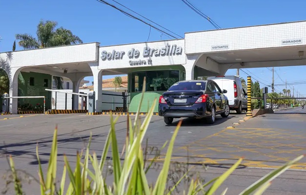 PGR é contra a presença de agentes da PF dentro da casa de Bolsonaro