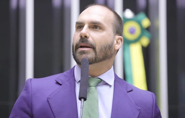 PGR pede inquérito sobre atuação de Eduardo Bolsonaro nos Estados Unidos