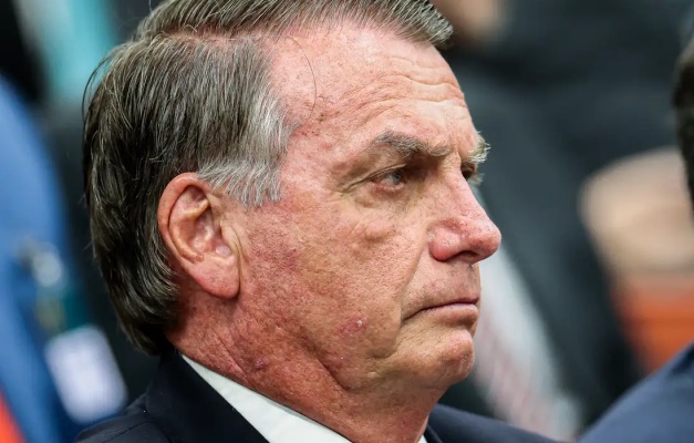 PGR pede reforço policial no entorno da casa de Bolsonaro