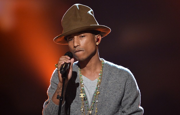 Pharrell Williams é confirmado para show no Lollapalooza 2015