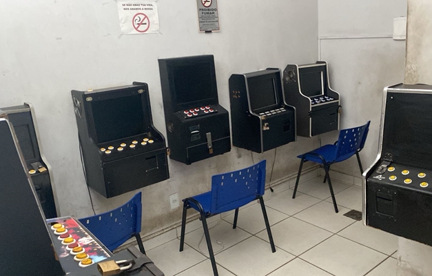Polícia Civil desarticula casas de exploração de jogos de azar em Goiânia