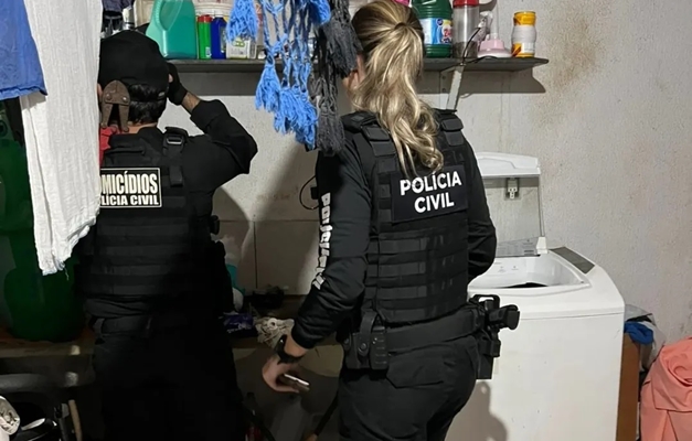 Polícia deflagra operação contra suspeitos de roubar peças de carro em Goiás
