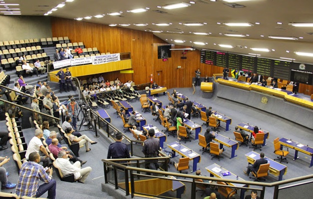 Por 19 votos a 14, Câmara Municipal de Goiânia aprova projeto do IPTU