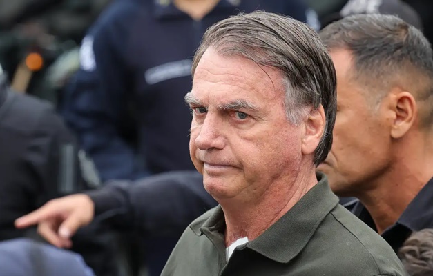 Por unanimidade, STF mantém condenação de Bolsonaro e aliados