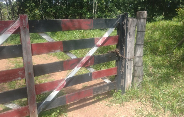 Porteiras fechadas prejudicam manutenções na rede elétrica de Goiás 