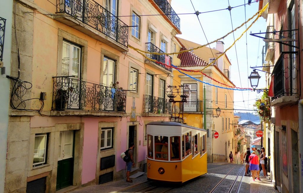 Portugal suspende estado de emergência por covid-19 na sexta-feira (30)