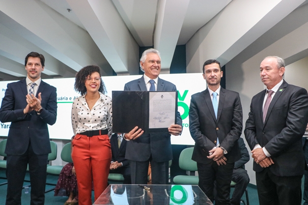 Posse de secretários da Agricultura e Cultura reúne autoridades, em Goiânia