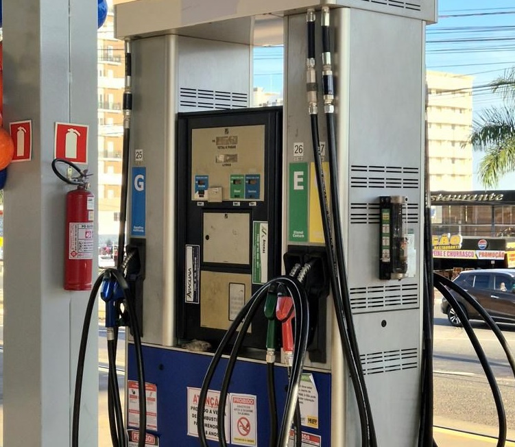 Postos de combustíveis são interditados por falta de licença em Caldas Novas