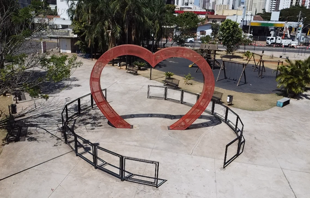 Praça do Amor traz afeto e lazer para a região central de Goiânia