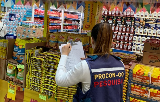 Preços de itens de festa junina têm variação de 213% em Goiânia