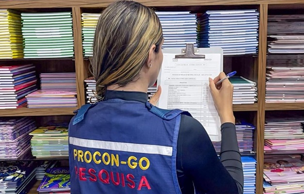 Preços de materiais escolares variam até 577% em Goiânia