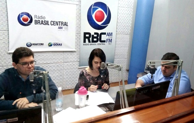 Prefeito de Aparecida, Gustavo Mendanha, participa de entrevista na RBC