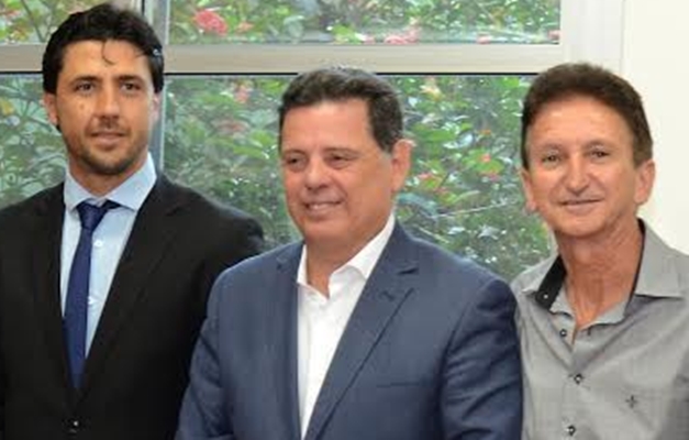 Prefeito de Hidrolândia troca DEM pelo PSDB