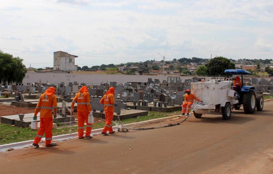 Prefeitura de Anápolis prepara cemitérios da cidade para Dia de Finados