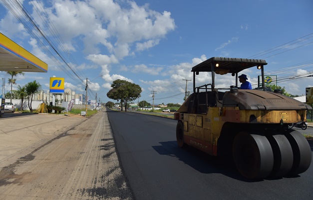 Prefeitura de Aparecida inicia reconstrução asfáltica da Avenida Rio Verde