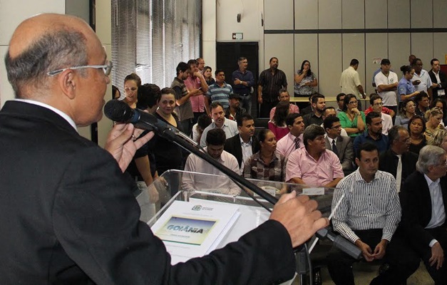 Prefeitura de Goiânia abrirá licitação para reconstrução de asfalto