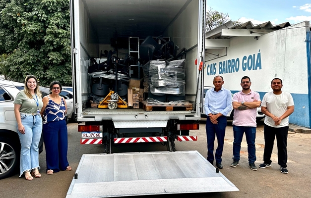 Prefeitura de Goiânia entrega novo mobiliário ao Cais Bairro Goiá