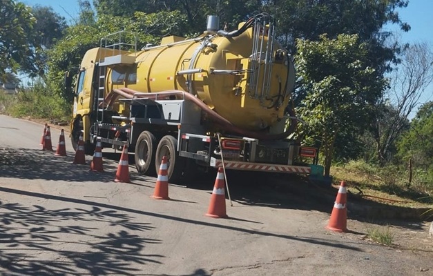 Prefeitura de Goiânia identifica esgoto no lago do Parque das Flores 