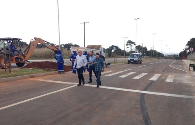 Prefeitura de Goiânia inaugura duas obras do projeto Macambira Anicuns