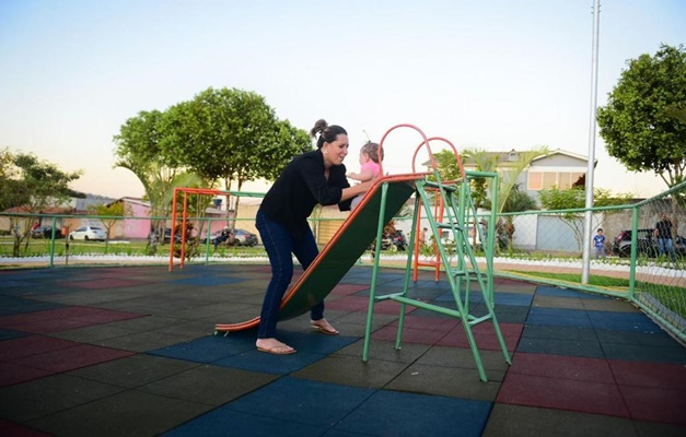 Prefeitura de Goiânia inaugura praça com academia no Setor Carolina Parque