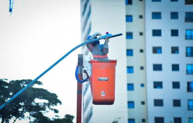 Prefeitura de Goiânia inicia troca de lâmpadas amarelas por LED