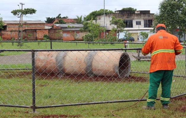 Prefeitura de Goiânia instala novo Pet Place na Praça Tarsila do Amaral