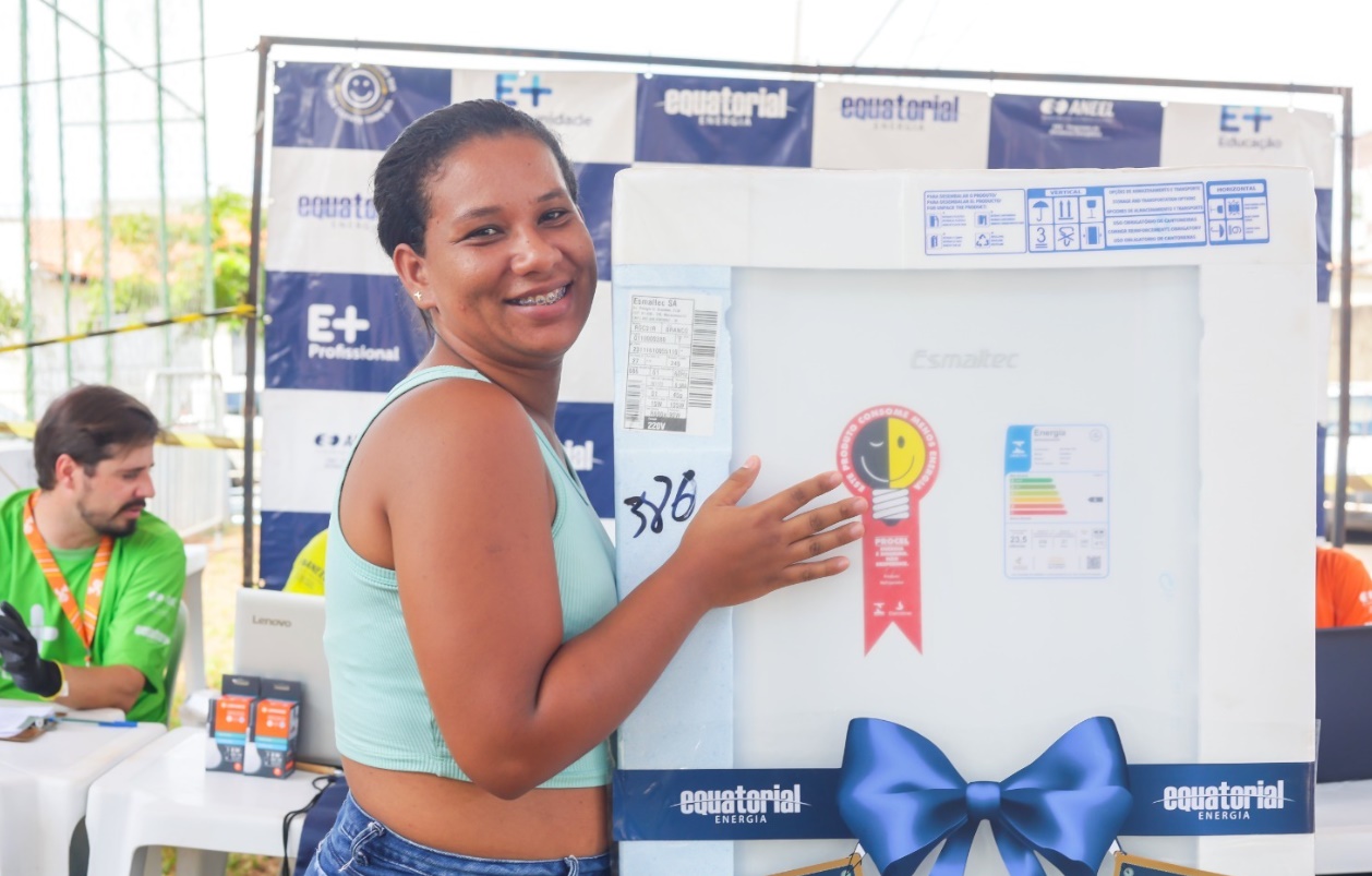 Prefeitura de Goiânia realiza cadastro para sorteio de geladeiras